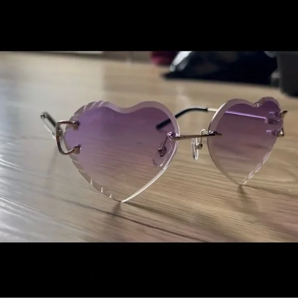 Cartier | Accessories | Cartier Heartshaped Purple  display picture 1